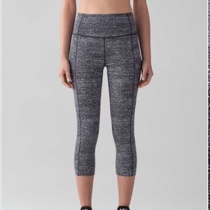 EUC Lululemon Fast and Free Crops